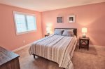 Bedroom 4 upstairs w 1 queen bed - new premium mattress